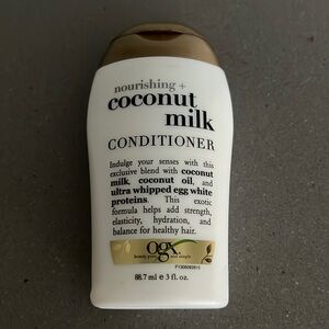 Coconut milk conditioner